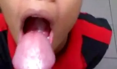 彼女の最初の---そして彼女の過去 無料 erotube