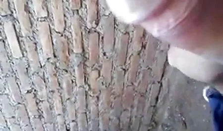 金髪のアマチュアの脂肪Fucks彼の iphone erotube